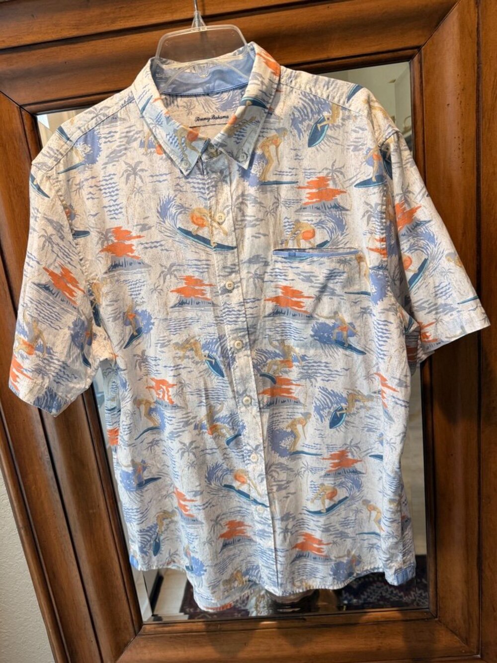 Tommy Bahama Tencel Blend Short Sleeve Button Down "surf theme"